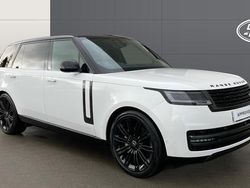 Used 2025 Land Rover Range Rover HSE SUV | £109,495 (A bit pricey)