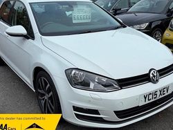White Used 2015 VW Golf VII Match Hatchback | £11,199 (Fair price)