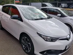 Used 2015 Toyota Auris Design | £7,995 (Fair price)