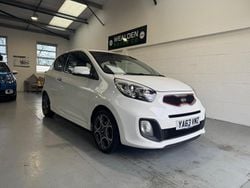 White Used 2014 Kia Picanto Hatchback | £3,995 (Fair price)