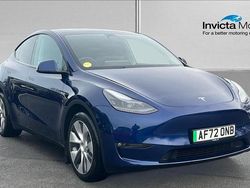 Deep blue metallic Used 2022 Tesla Model Y Long Range AWD SUV | £26,500 (Fair price)