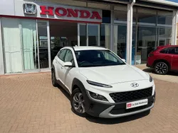 White Used 2022 Hyundai Kona SE SUV | £16,890 (Good price)
