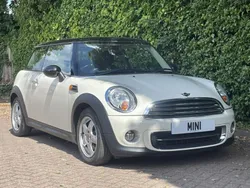 White Used 2010 Mini Cooper Hatch Hatchback | £5,999 (Fair price)
