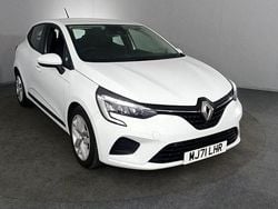 White Used 2021 Renault Clio V Play Hatchback | £8,790 (Good price)