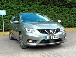 Grey Used 2016 Nissan Pulsar Tekna Hatchback | £8,000 (Fair price)