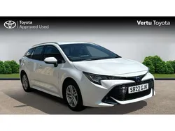White Used 2022 Toyota Corolla Sport Estate | £18,999 (Fair price)