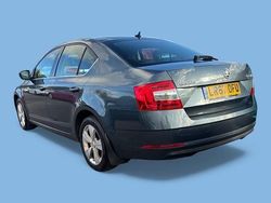 Grey Used 2017 Skoda Octavia SE Technology Hatchback | £5,545 (Fair price)