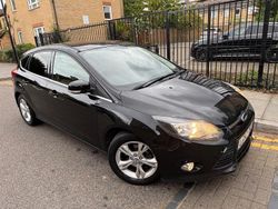 Black Used 2014 Ford Focus Zetec Hatchback | £1,997 (Good price)