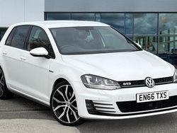 White Used 2017 VW Golf VII GTD Hatchback | £18,001 (Fair price)