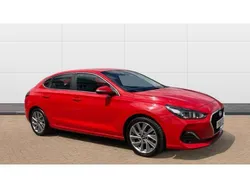 Red Used 2018 Hyundai i30 SE Hatchback | £11,927 (Fair price)