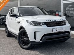 White Used 2018 Land Rover Discovery 5 SE SUV | £23,988 (A bit pricey)