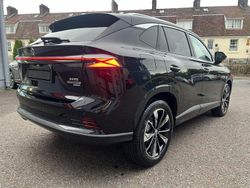 Red New 2025 MG HS SE SUV | £25,950 (Good price)