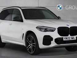 White Used 2022 BMW X5 M Sport SUV | £51,990 (Fair price)