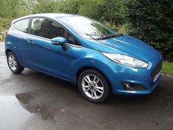 Blue Used 2016 Ford Fiesta Zetec Hatchback | £6,995 (Fair price)