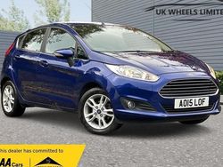 Blue Used 2015 Ford Fiesta Zetec Hatchback | £6,690 (Fair price)