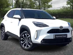 White Used 2024 Toyota Yaris Hybrid Design Hatchback | £22,461 (A bit pricey)