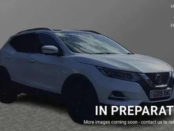 White Used 2019 Nissan Qashqai Tekna SUV | £15,800 (Fair price)