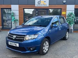 Blue Used 2013 Dacia Sandero Lauréate Hatchback | £2,295
