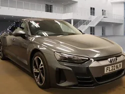 Used 2022 Audi e-tron GT quattro Comfort Sedan | £40,372 (Super price)