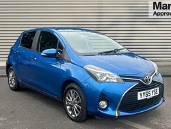 Blue Used 2016 Toyota Yaris Hatchback | £8,784 (Fair price)