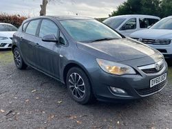 Grey Used 2011 Vauxhall Astra Hatchback | £600 (Super price)
