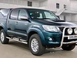Green Used 2015 Toyota HiLux Pickup | £8,995 (Expensive)