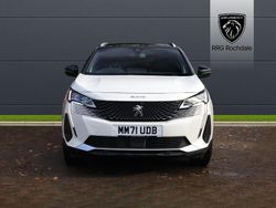 White Used 2022 Peugeot 3008 Premium SUV | £19,495 (Fair price)