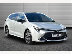 Sterling silver New 2025 Toyota Corolla Design Estate | £31,050 (Expensive)