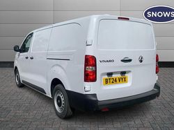White Used 2024 Vauxhall Vivaro S Van | £17,523 (Fair price)