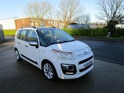 White Used 2013 Citroën C3 Picasso SELECTION MPV | £3,895 (Fair price)