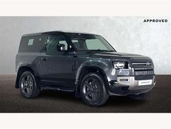 Grey Used 2025 Land Rover Defender SE Dynamic SUV | £59,970 (Super price)