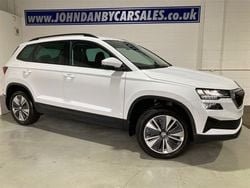 White Used 2023 Skoda Karoq SE Drive SUV | £19,995 (Fair price)