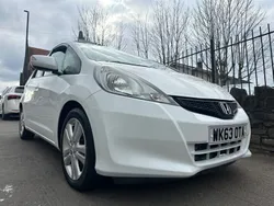 White Used 2013 Honda Jazz ES Hatchback | £6,995 (Fair price)