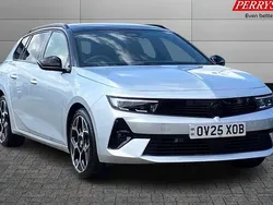 Used 2025 Vauxhall Astra Ultimate Estate | £25,995 (Expensive)