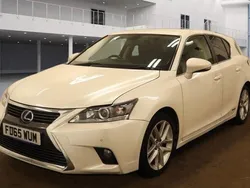 White Used 2015 Lexus CT200h Hatchback | £8,750 (Good price)