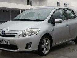 Used 2010 Toyota Auris Hybrid | £5,975 (Fair price)