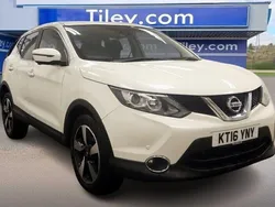 White Used 2016 Nissan Qashqai N-Connecta SUV | £7,990 (Fair price)