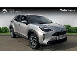 Silver Used 2022 Toyota Yaris Hybrid SUV | £19,682 (Fair price)