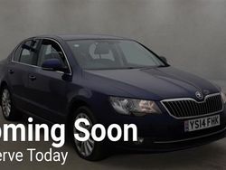 Blue Used 2014 Skoda Superb SE Hatchback | £7,749 (Fair price)