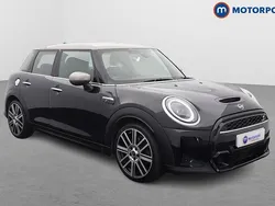 Black Used 2022 Mini Cooper S Exclusive Hatchback | £21,999 (Fair price)