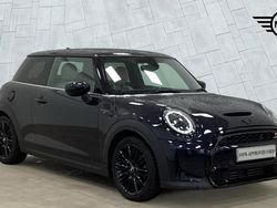 Black Used 2024 Mini Cooper S Exclusive Hatchback | £25,495 (Fair price)
