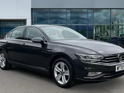 Manganese grey metallic Used 2020 VW Passat SE Sedan | £17,647 (Fair price)