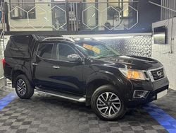 Black Used 2016 Nissan Navara N-Connecta Pickup | £8,295 (Fair price)