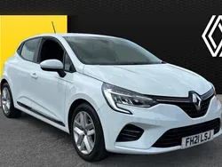 White Used 2021 Renault Clio V Play Hatchback | £11,572 (Good price)