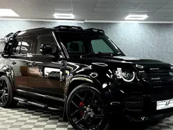 Used 2024 Land Rover Defender SE Dynamic SUV | £75,990
