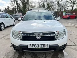 White Used 2013 Dacia Duster Lauréate SUV | £3,250 (Fair price)