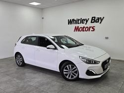 White Used 2018 Hyundai i30 SE Hatchback | £7,990 (Fair price)