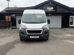 White Used 2019 Peugeot Boxer Van | £10,995 (Expensive)