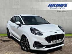 White Used 2022 Ford Puma ST-Line Hatchback | £18,000 (Fair price)