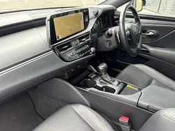 Red Used 2022 Lexus ES300H Sedan | £27,750 (Fair price)